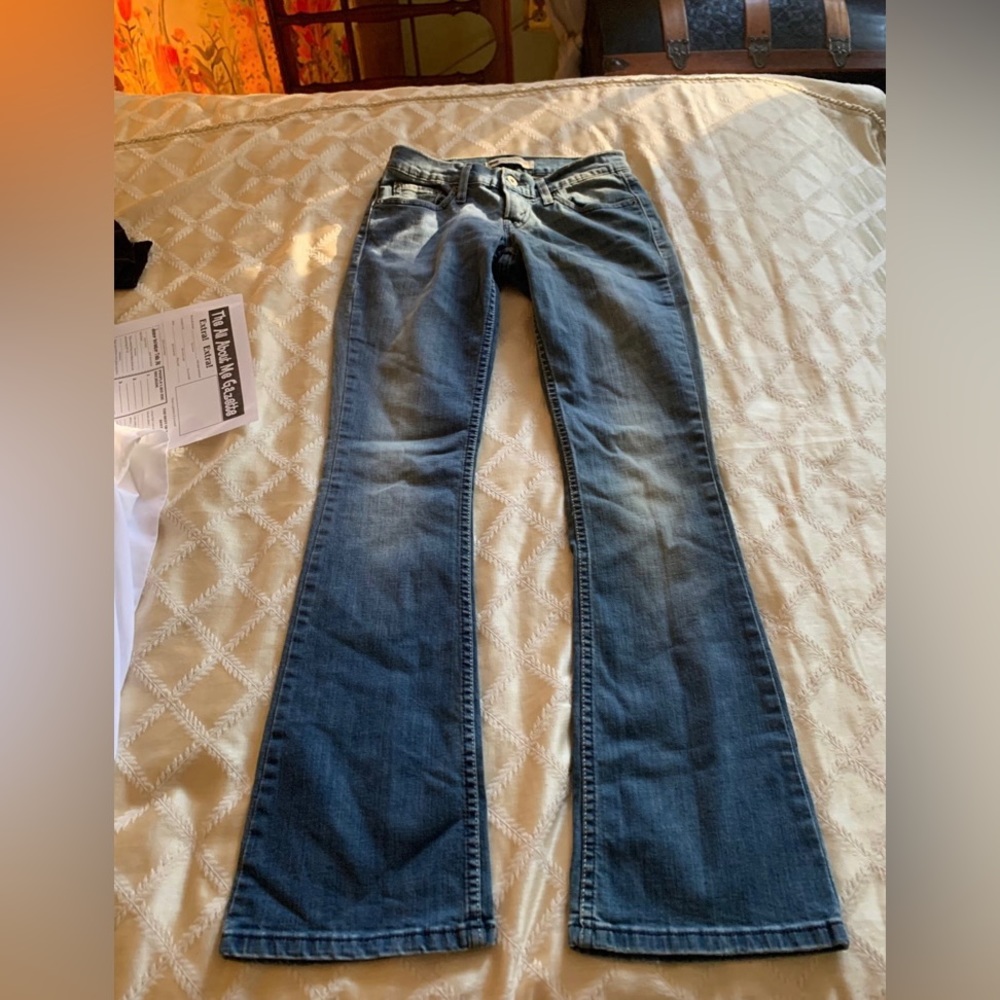 Levi bootcut jeans